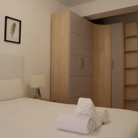 Az El Balcon De Atares Apartment