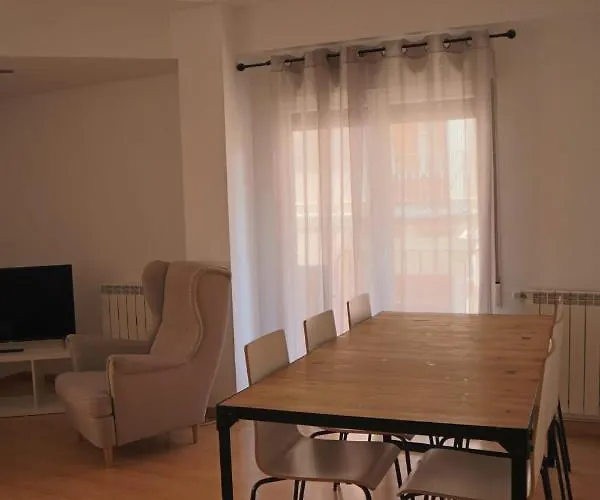 Az El Balcon De Atares Daire Zaragoza