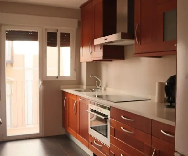 Az El Balcon De Atares * Zaragoza