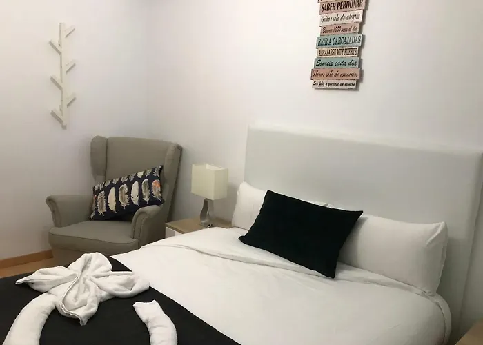 Az El Balcon De Atares Apartment *